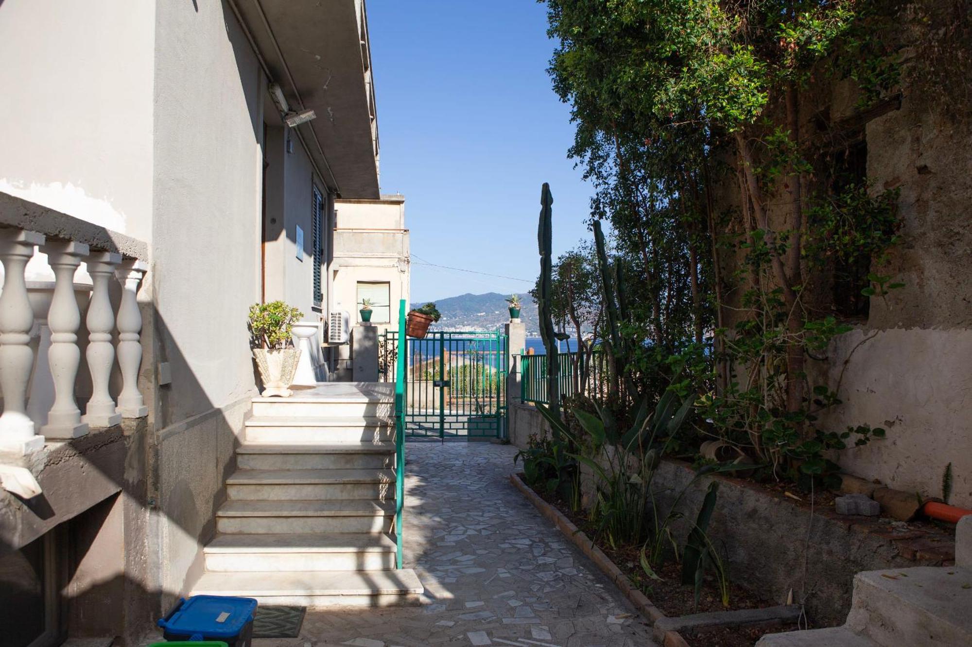 La Casa Di Eolo Acomodação com café da manhã Villa San Giovanni Exterior foto